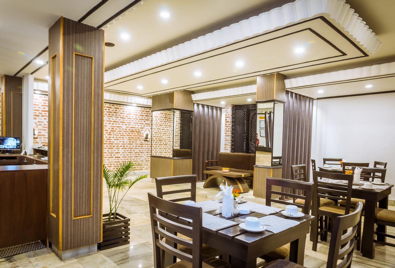 Harati Manor Inn Katmandu Dış mekan fotoğraf